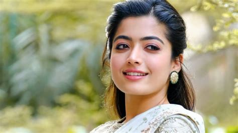 Viral Video Of Actress Rashmika Mandanna Actually AI Deepfake。